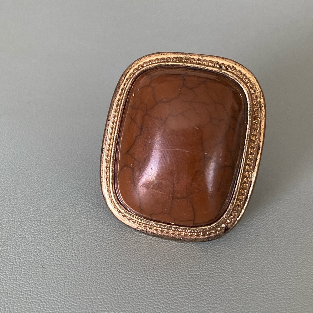 Brown + Golden ring.